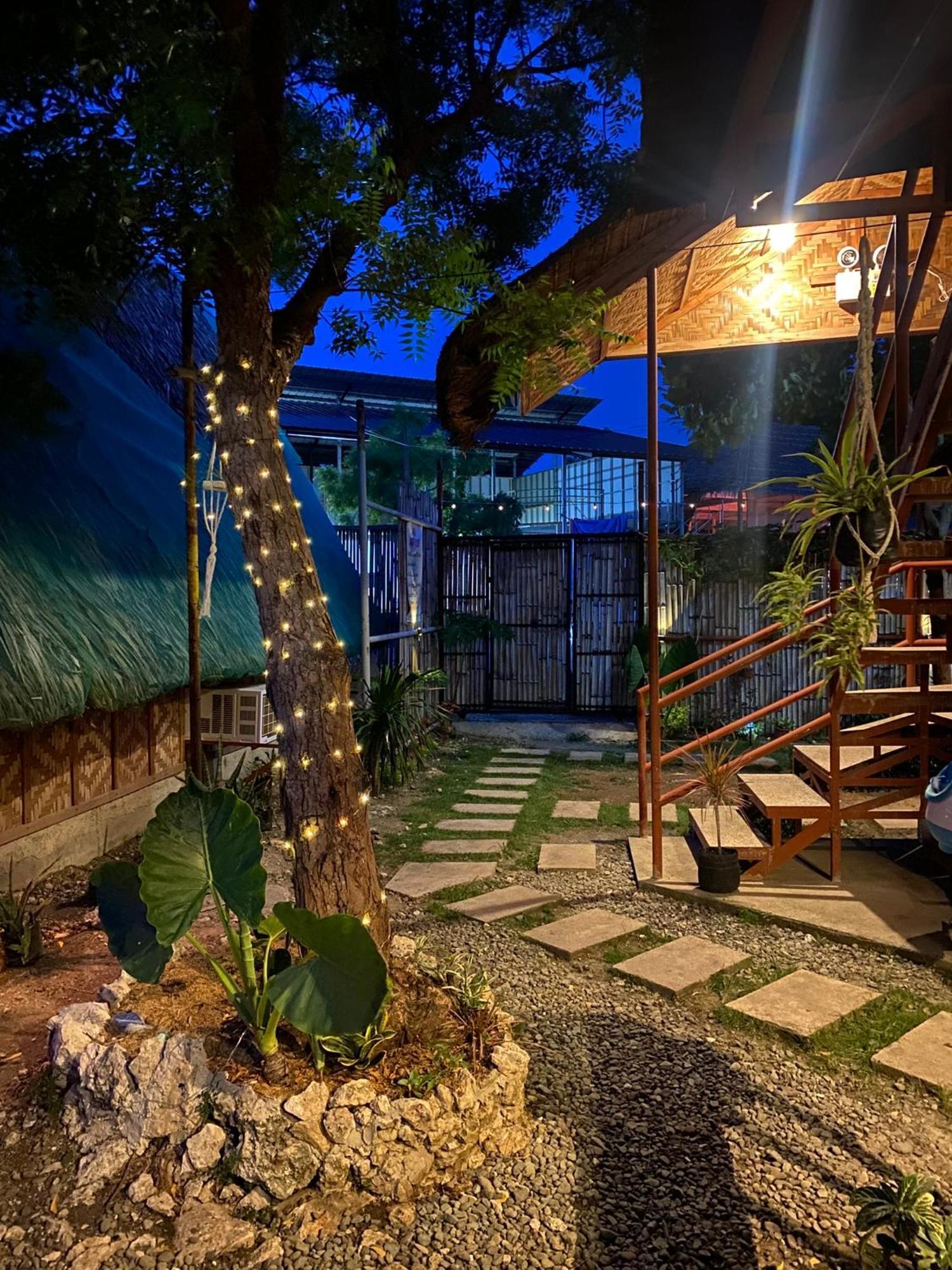 Moalboal Panagsama Beach Topbudz Hostel Εξωτερικό φωτογραφία