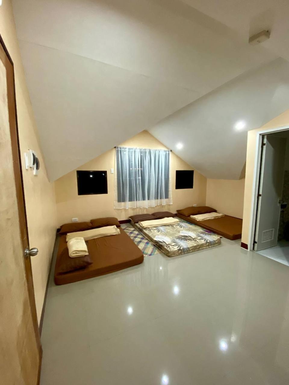 Moalboal Panagsama Beach Topbudz Hostel Εξωτερικό φωτογραφία