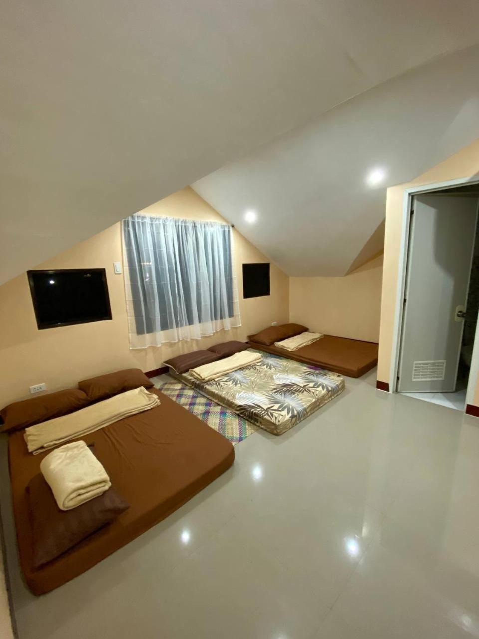 Moalboal Panagsama Beach Topbudz Hostel Εξωτερικό φωτογραφία